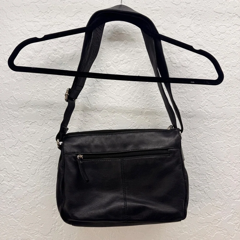 Great American Leather Works Black Leather Crossbody Organizer Bag Silver Ring